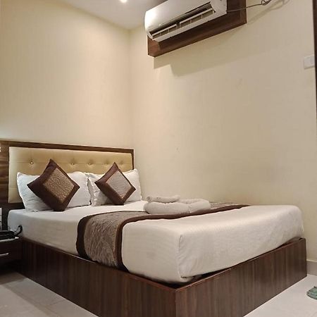 Hotel Ruby Mumbai Kültér fotó