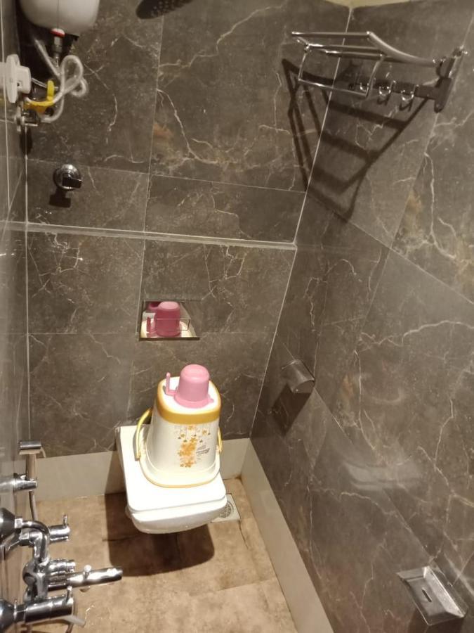 Hotel Ruby Mumbai Kültér fotó