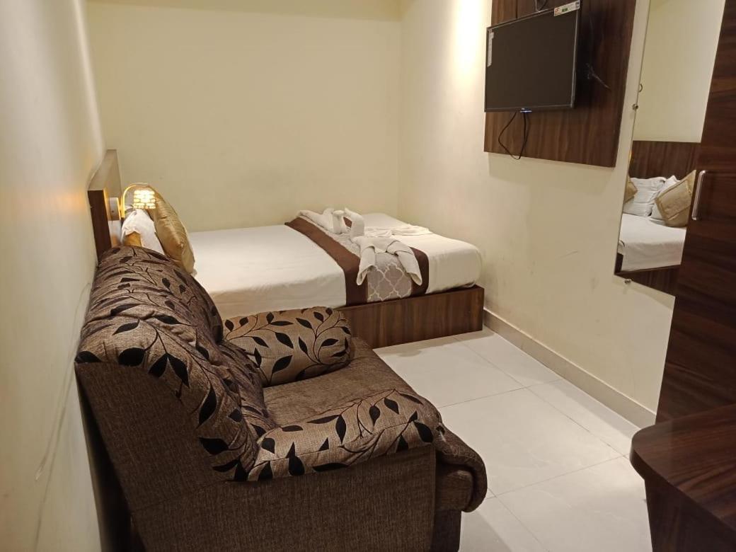 Hotel Ruby Mumbai Kültér fotó