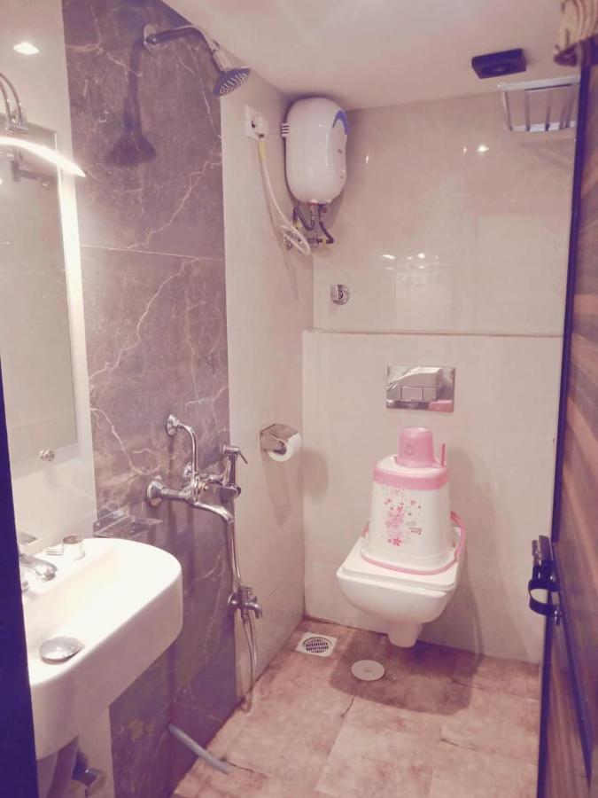 Hotel Ruby Mumbai Kültér fotó